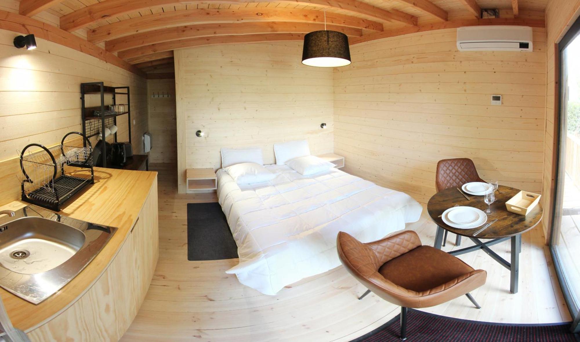 Lodges Arverne Vic-le-Comte Exterior photo